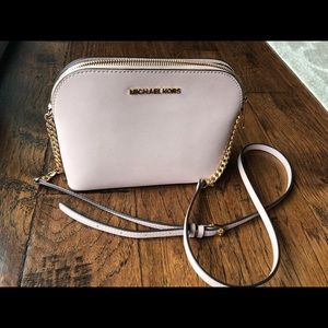 Michael Kors Women’s Cindy Dome Cross Body Bag